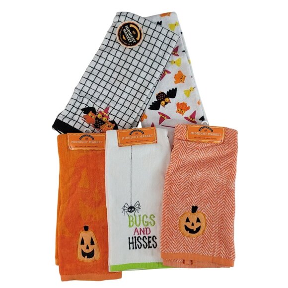 Kohl's Midnight Market Halloween Hand & Kitchen Towels Lot of 5 Towels NEW - Picture 1 of 11